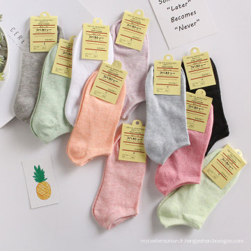 2019 Vente chaude coton de couleur unie femmes filles invisibles chaussettes invisibles